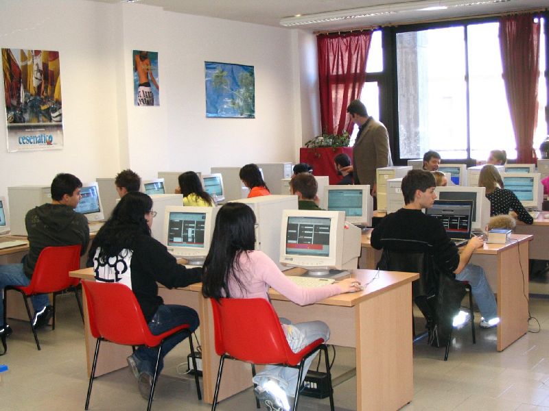 La Classe 4P IPC durante le attivit di progetto 3^ Area